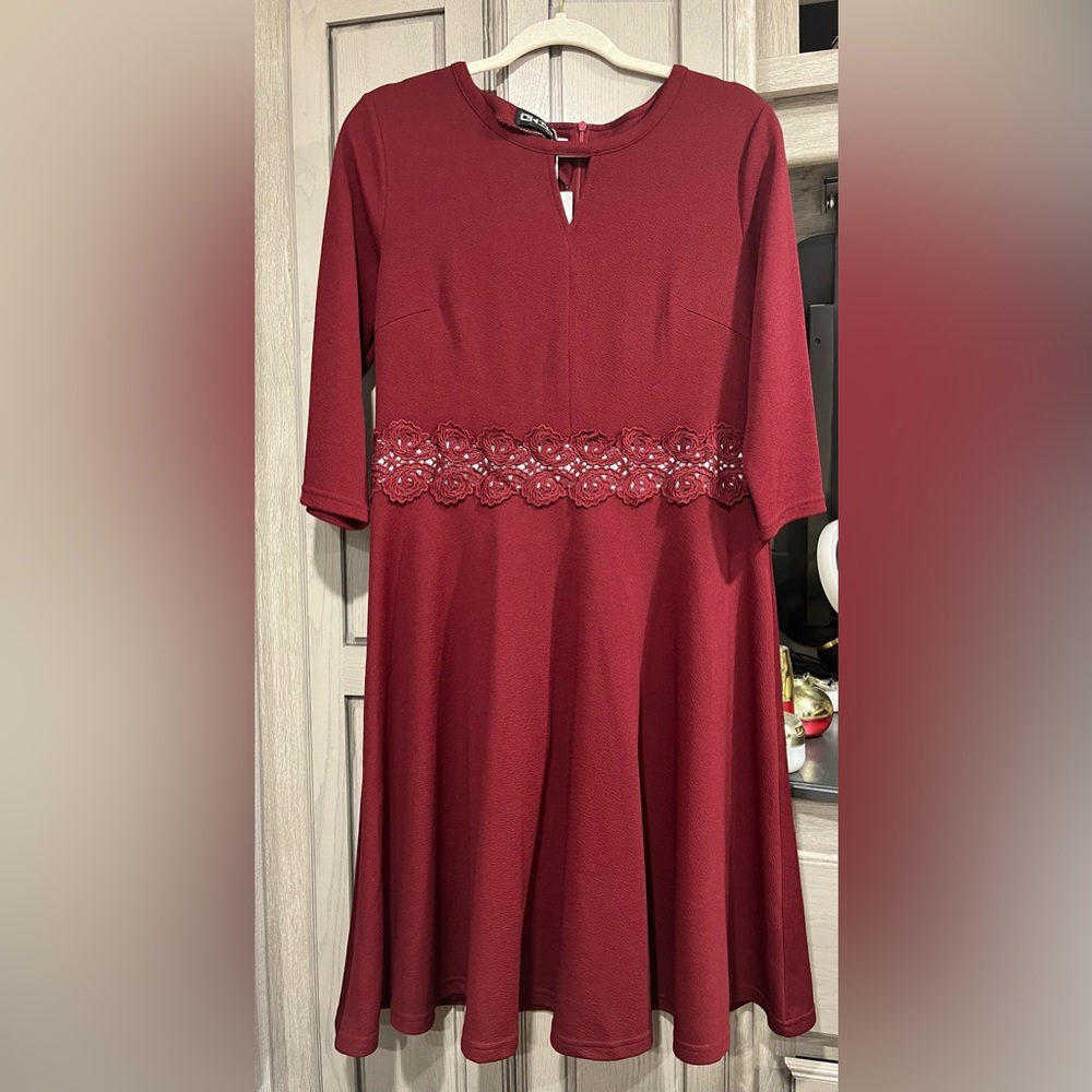 NWT. Brand is OWIN. 95 polyester 5 spandex